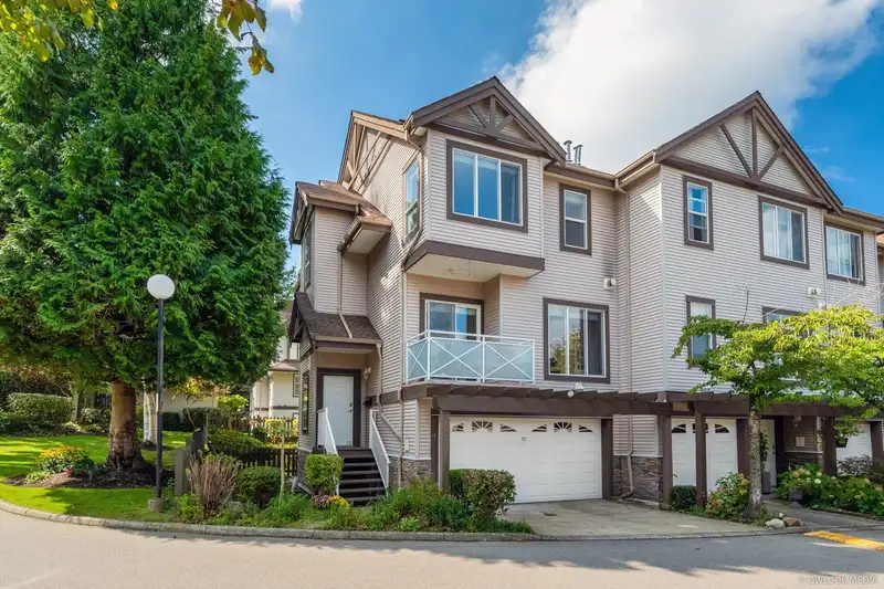 11 15133 29A AVENUE - photo 1 of 30