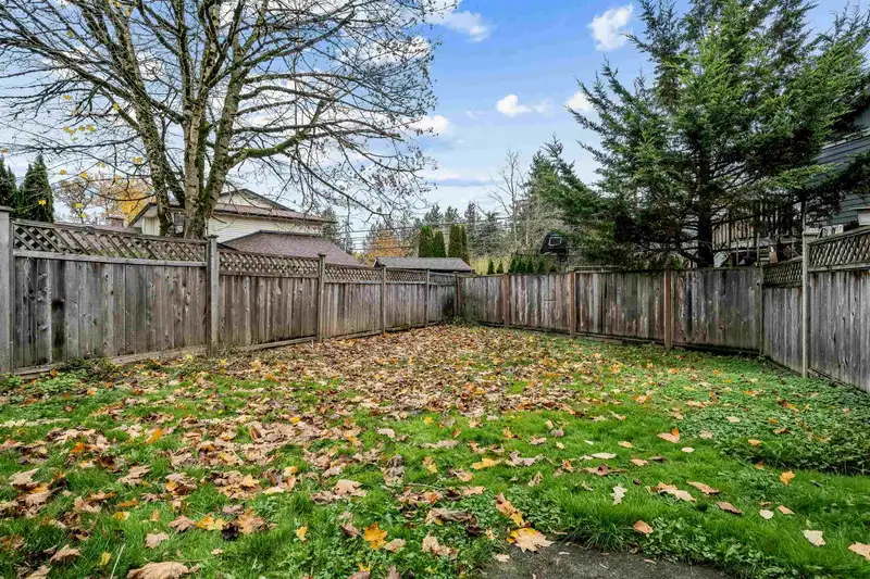 27177 33A AVENUE - photo 2 of 31