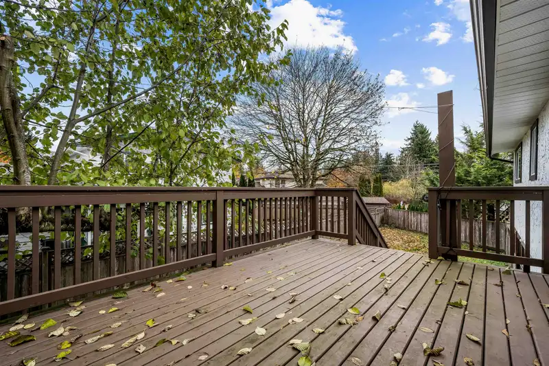 27177 33A AVENUE - photo 3 of 31