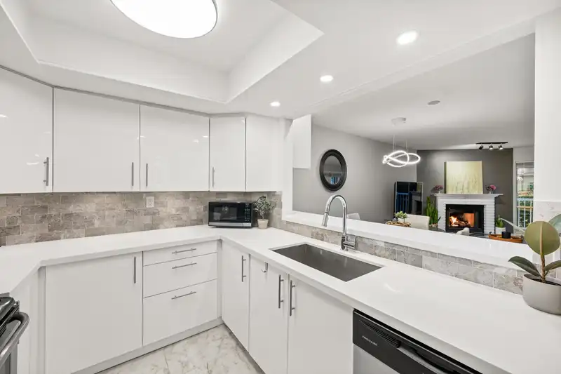 108 1441 GARDEN PLACE - photo 1 of 32
