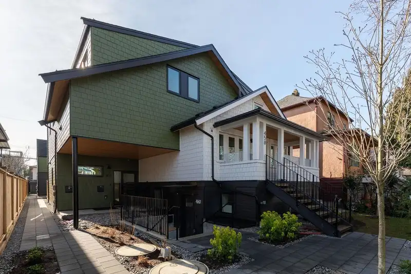 462 E 17TH AVENUE - photo 1 of 23