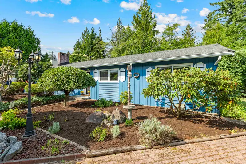 22991 126 AVENUE - photo 2 of 40