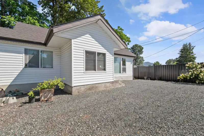 41023 YALE ROAD - photo 3 of 28