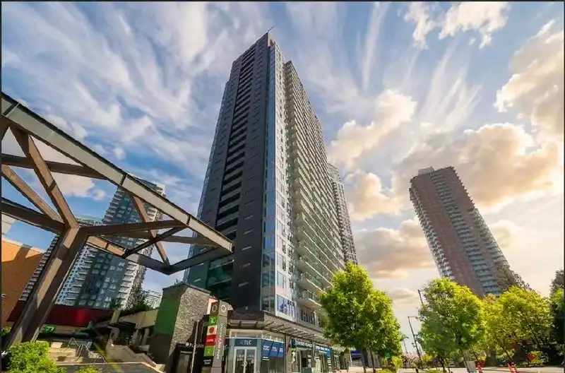 1905 13655 FRASER HIGHWAY - photo 1 of 28