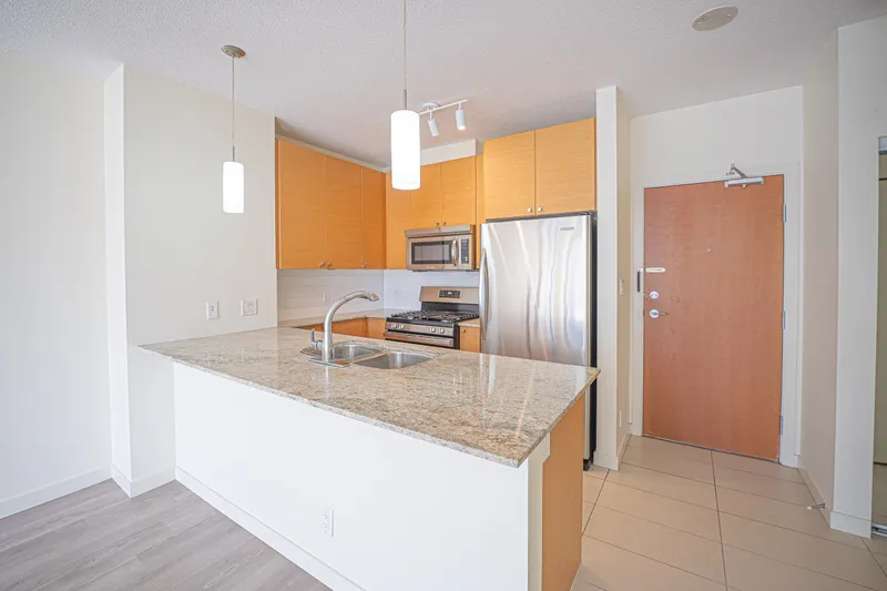 1103 110 BREW STREET - photo 1 of 25