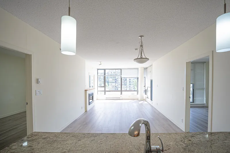 1103 110 BREW STREET - photo 4 of 25