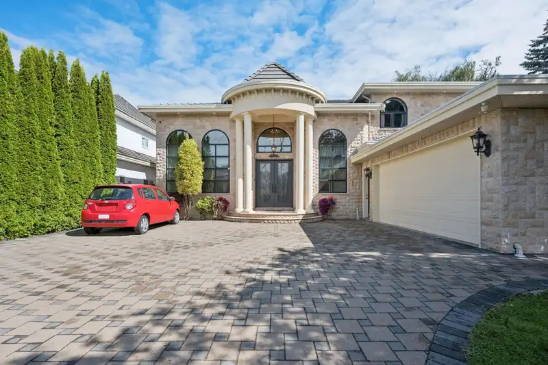 3711 ULLSMORE AVENUE - photo 1 of 40