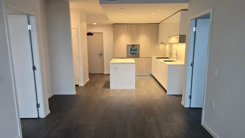 420 6808 MINORU BOULEVARD - photo 3 of 30