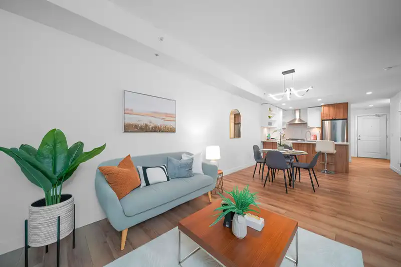 B411 20487 65 AVENUE - photo 3 of 16