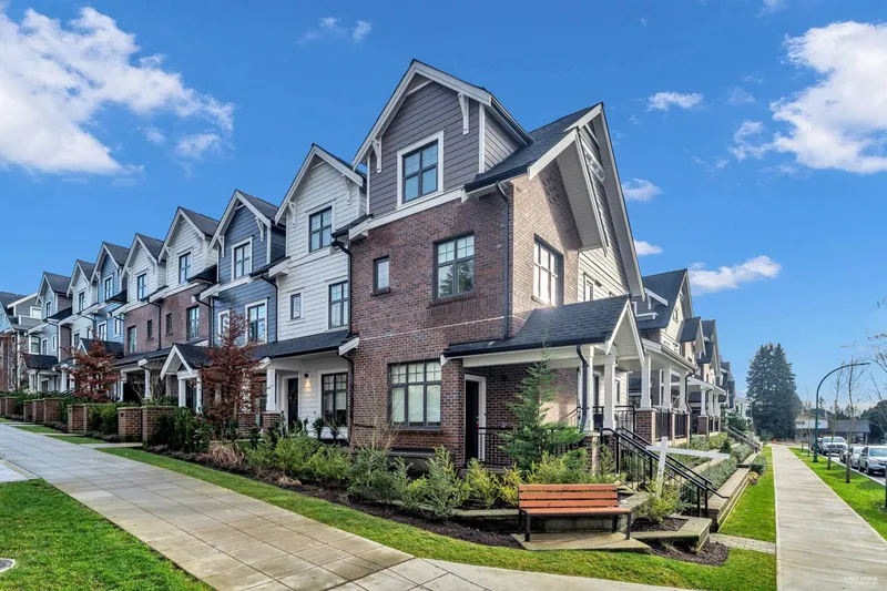 116 678 FAIRVIEW STREET - photo 1 of 25