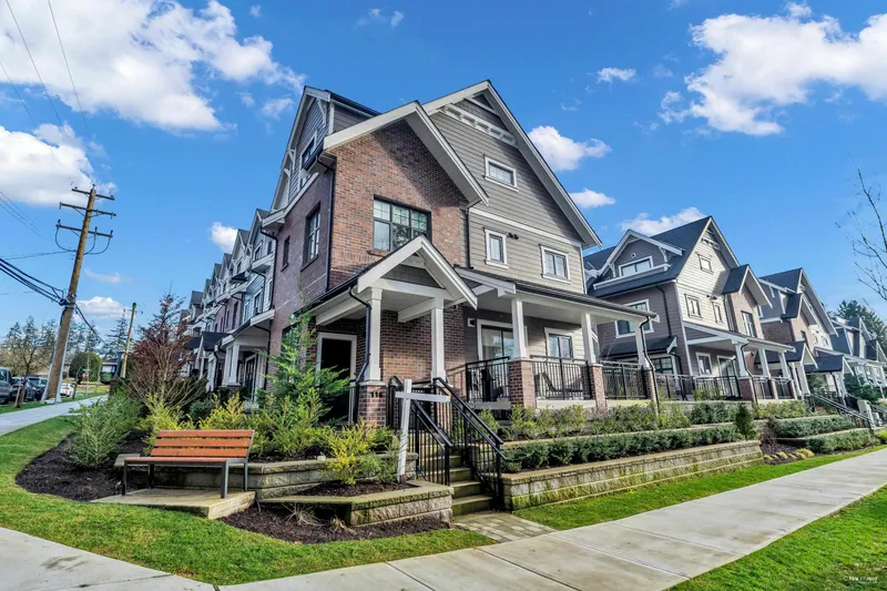 116 678 FAIRVIEW STREET - photo 3 of 25