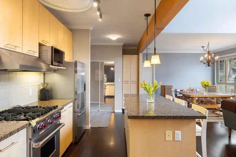 514 560 RAVEN WOODS DRIVE - photo 4 of 25