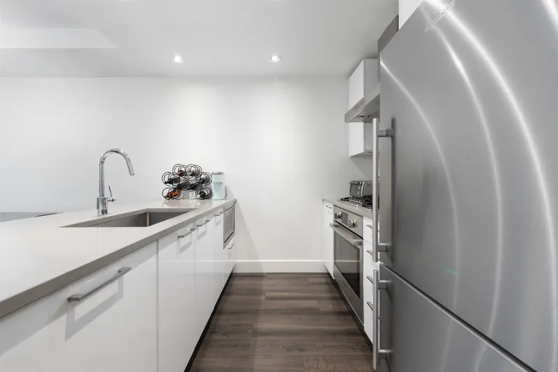 507 10780 NO. 5 ROAD - photo 4 of 25