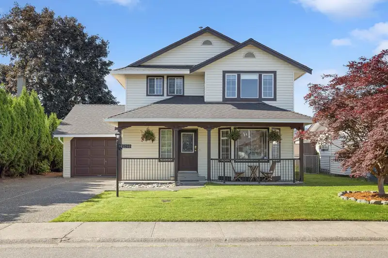 45260 BLUEJAY AVENUE - photo 1 of 40