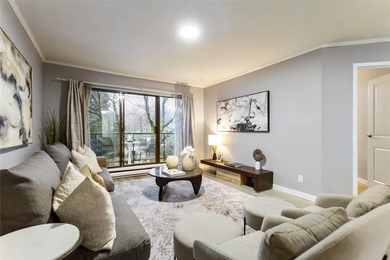 201 2222 PRINCE EDWARD STREET - photo 2 of 25