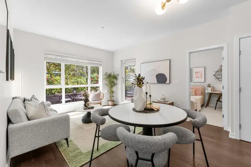 112 7008 RIVER PARKWAY - photo 1 of 36