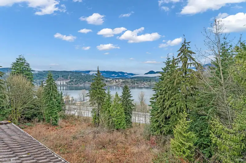 74 SHORELINE CIRCLE - photo 1 of 40
