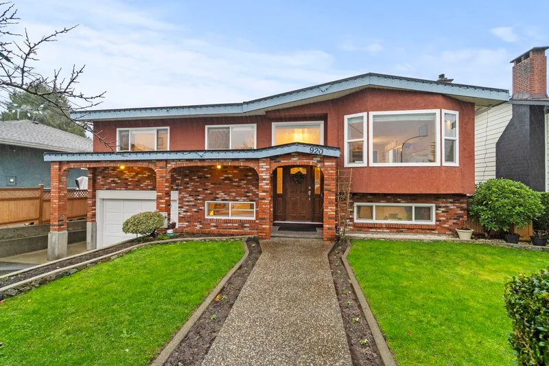 920 GROVE AVENUE - photo 1 of 25