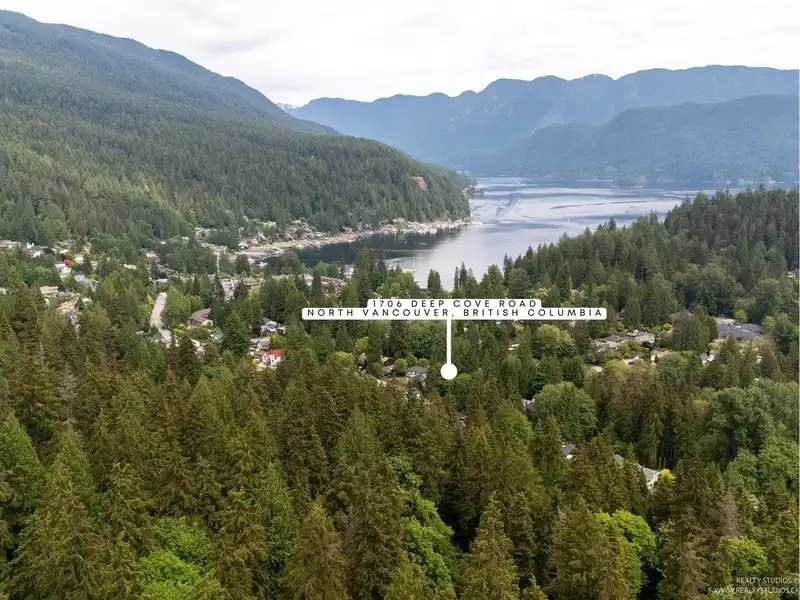 1706 DEEP COVE ROAD - photo 4 of 22