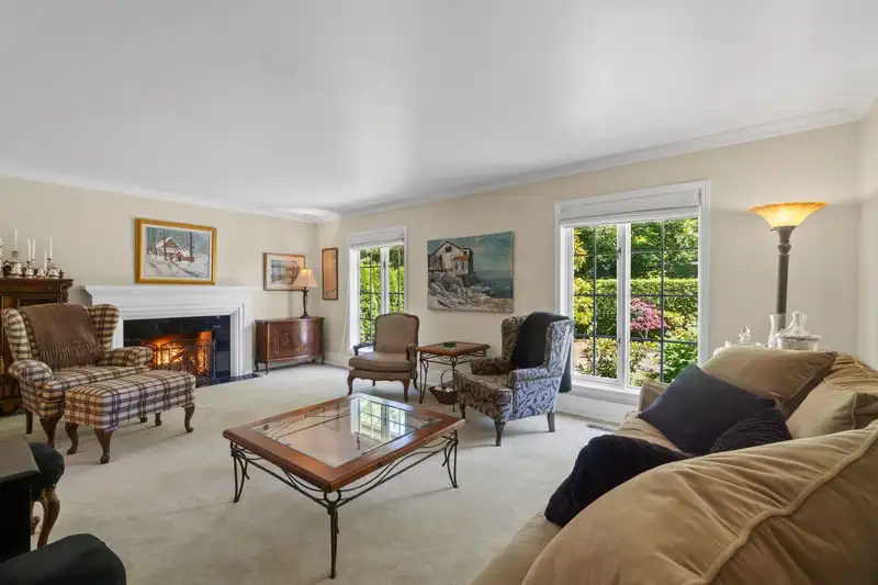 7215 WILTSHIRE STREET - photo 4 of 30