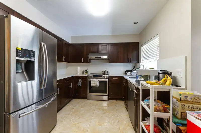 7643 SELKIRK STREET - photo 4 of 25