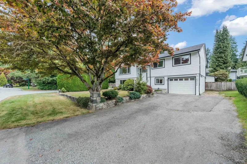 3566 REGENT AVENUE - photo 3 of 25