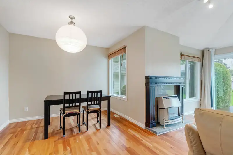 29 9045 WALNUT GROVE DRIVE - photo 4 of 27