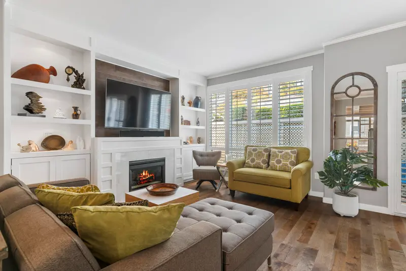 1157 VIDAL STREET - photo 2 of 25