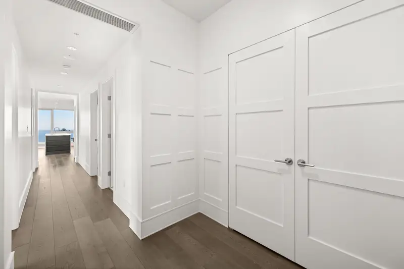 2004 1501 FOSTER STREET - photo 3 of 25