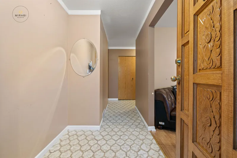 19976 49 AVENUE - photo 2 of 19