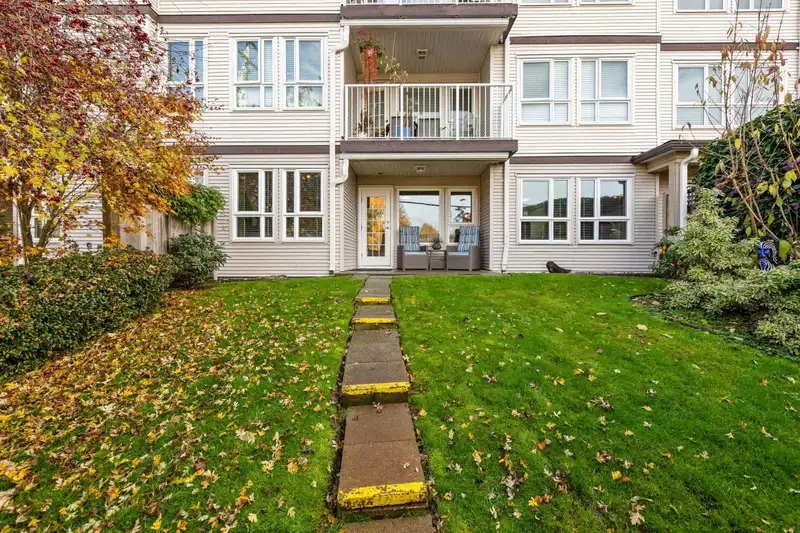 103 17740 58A AVENUE - photo 3 of 26