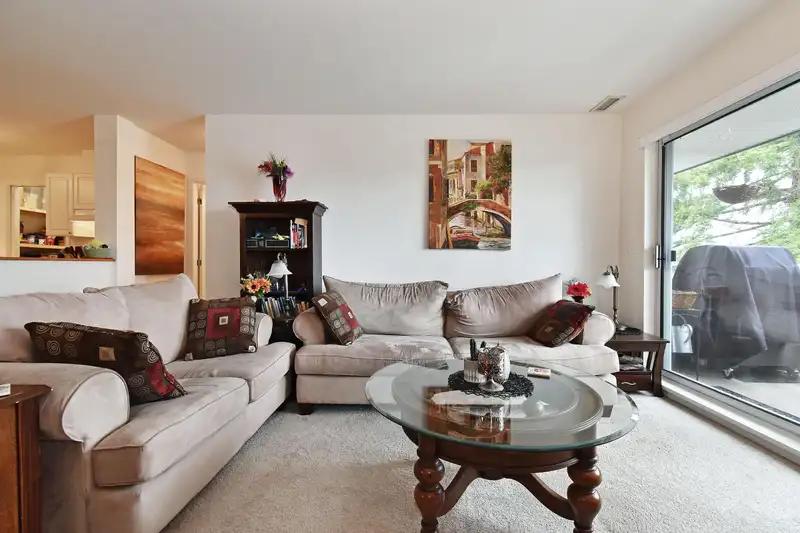 448 2750 FAIRLANE STREET - photo 3 of 22