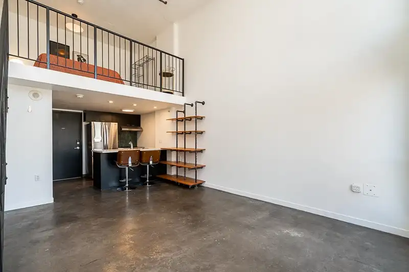 415 1 E CORDOVA STREET - photo 2 of 25