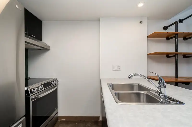 415 1 E CORDOVA STREET - photo 4 of 25