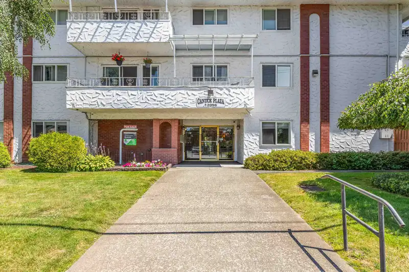 107 12096 222 STREET - photo 1 of 19