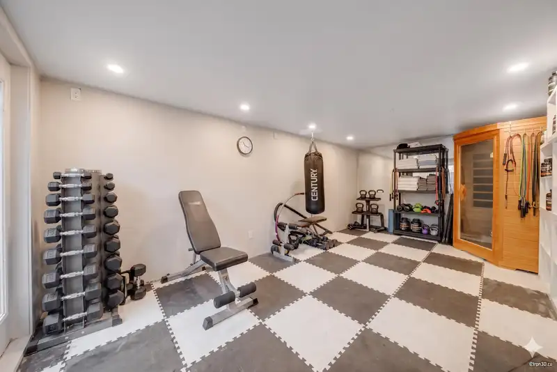 3870 EMERALD DRIVE - photo 2 of 34