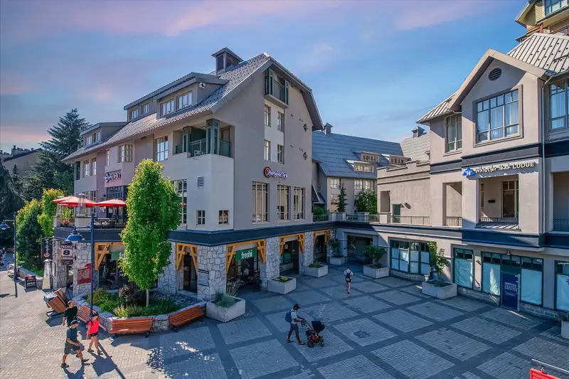 528 4295 BLACKCOMB WAY - photo 1 of 16