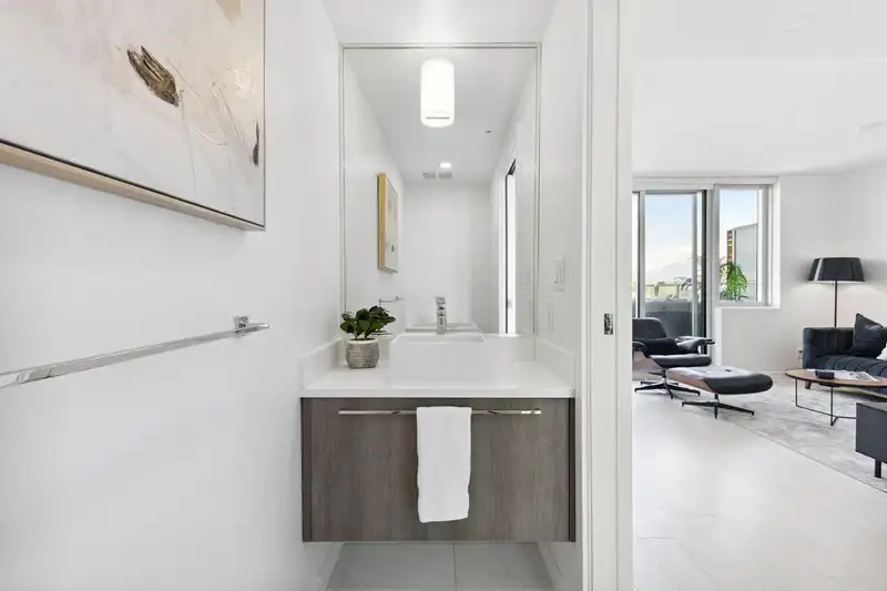 602 2508 WATSON STREET - photo 4 of 40
