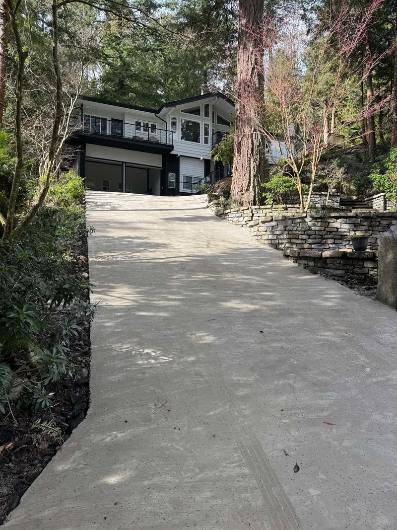 4621 CAULFEILD DRIVE - photo 2 of 25