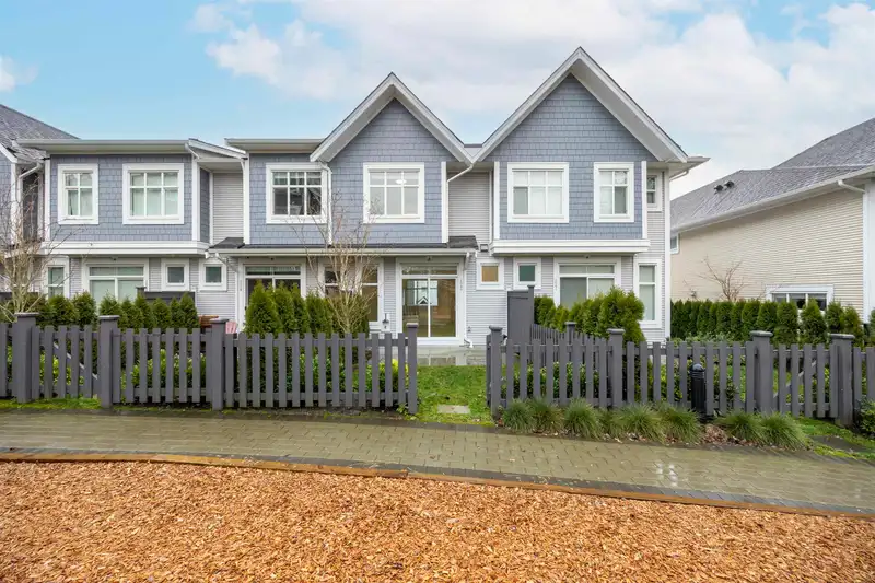 1060 11280 PAZARENA PLACE - photo 1 of 40
