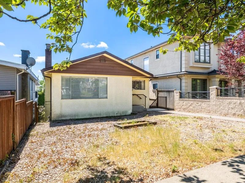 1066 E 63RD AVENUE - photo 2 of 25