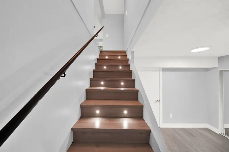 1752 55 STREET - photo 4 of 25