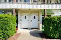 25 32718 GARIBALDI DRIVE - thumbnail 2