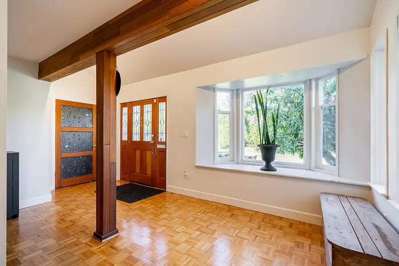 4950 12 AVENUE - photo 4 of 37