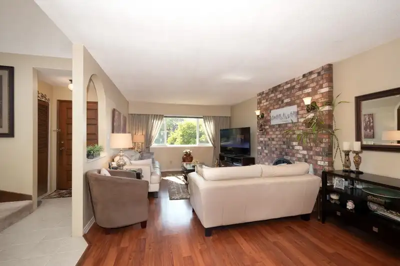 2155 W 15TH AVENUE - photo 2 of 40