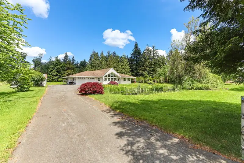 22279 57A AVENUE - photo 3 of 40