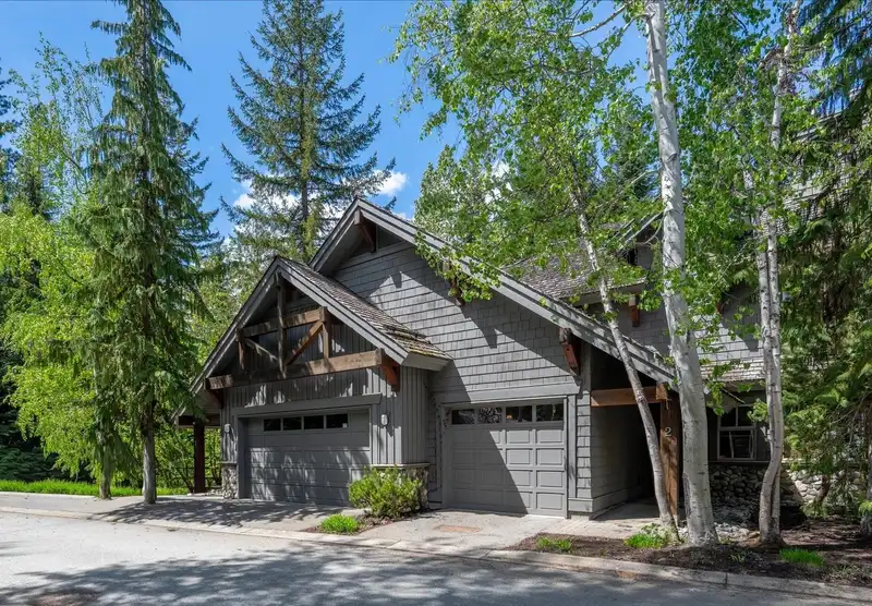 1 4668 BLACKCOMB WAY - photo 1 of 28