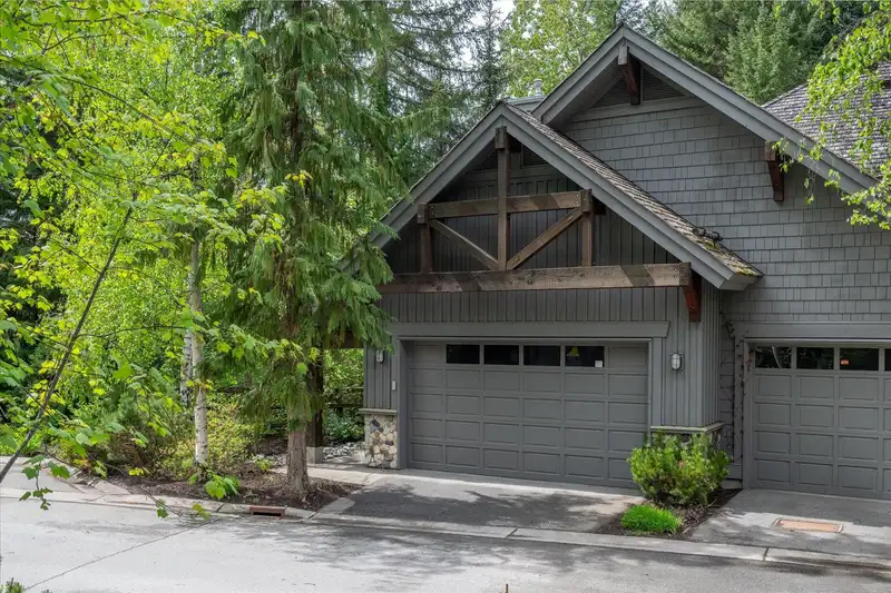 1 4668 BLACKCOMB WAY - photo 2 of 28