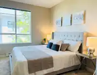 432 9500 ODLIN ROAD - thumbnail 2