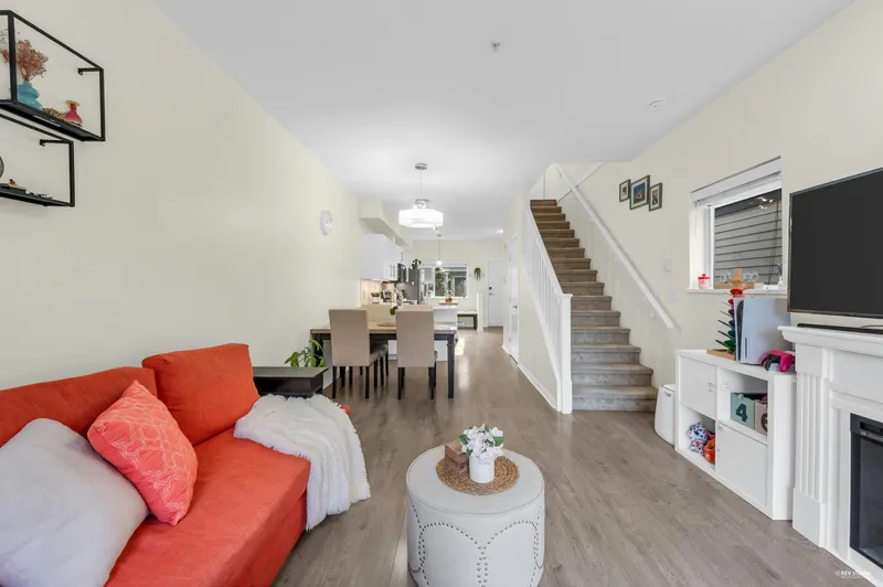 45 730 FARROW STREET - photo 3 of 23